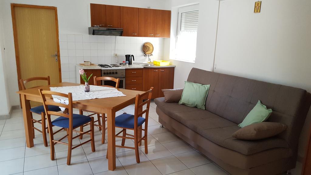 Apartments Simic Trogir Exterior photo